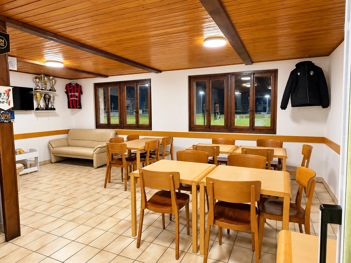 Salle de la buvette — Stade des Prélards